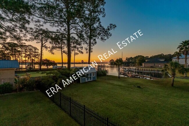 Building Photo - 1725 Union Ave