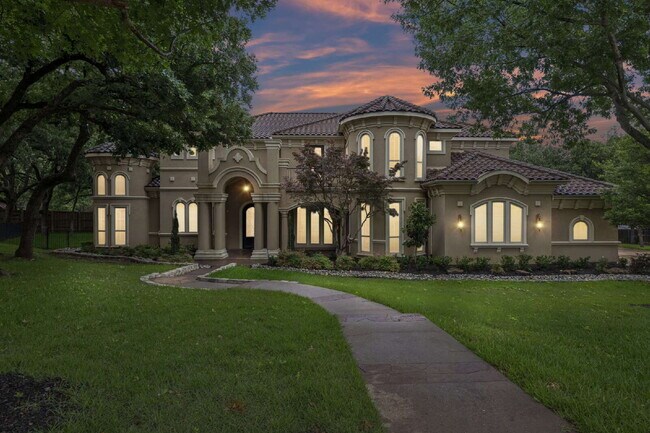 Building Photo - 2101 Miracle Point Dr