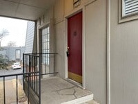 Building Photo - Upstairs unit at Willow Creek available now!