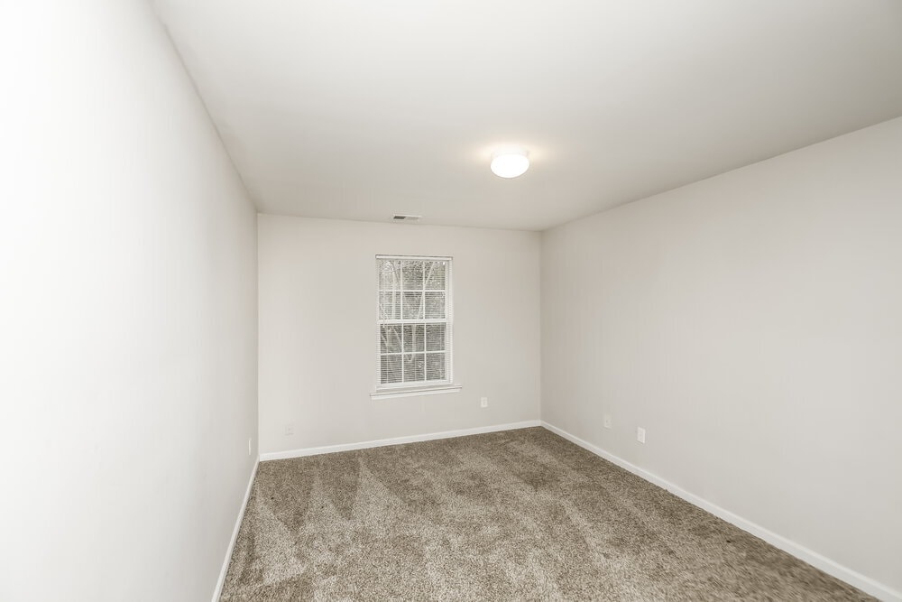 Building Photo - 713 Celeste Ln
