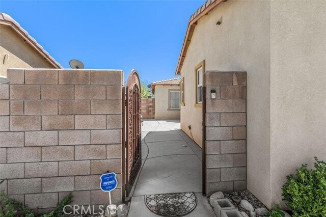 Building Photo - 62615 S Starcross Dr
