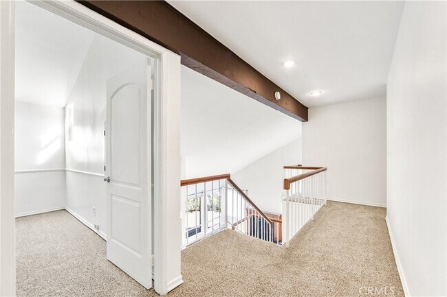 Building Photo - 16293 Wayfarer Ln