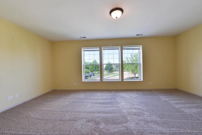 Building Photo - 3241 Pensbury Ct