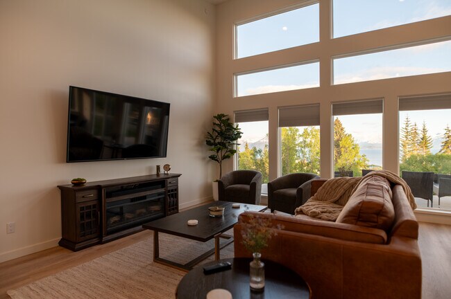 Building Photo - 833 Linstrang Wy