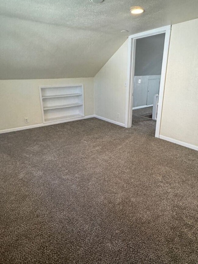 Building Photo - Charming 1920's Home with Large Backyard