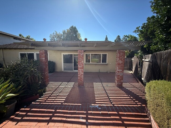 Building Photo - Your Dream Rental Home in Rancho Penasquit...