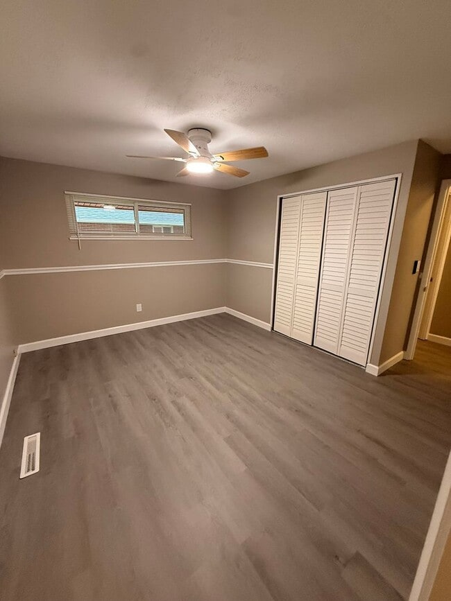 Building Photo - 4320 Harbison St