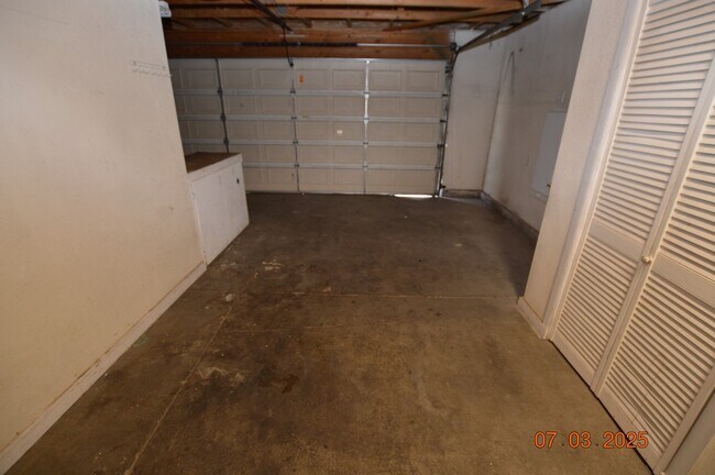 Building Photo - 6486 Bullion Blvd