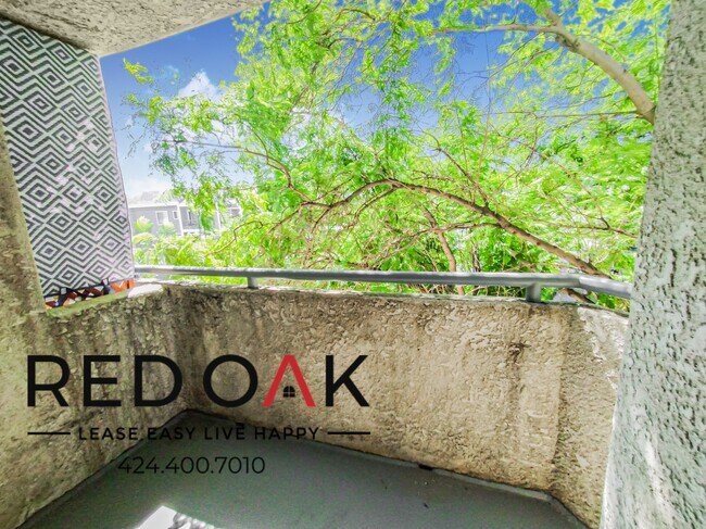 Building Photo - 8430 Cedros Ave