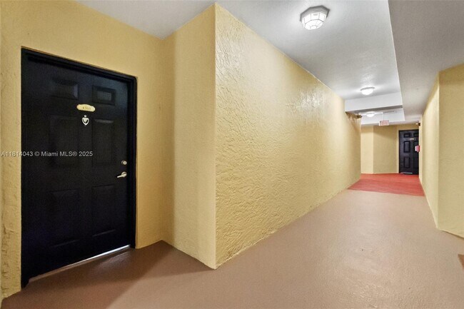 Building Photo - 17145 N Bay Rd