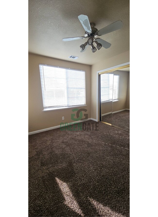Building Photo - Spacious 4 Bedroom in Manteca!!! Ready