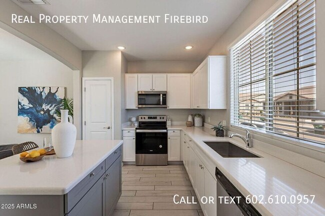 Building Photo - 1080 S 151st Ln