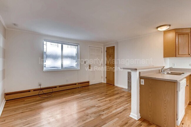 Building Photo - 336 N Grant St