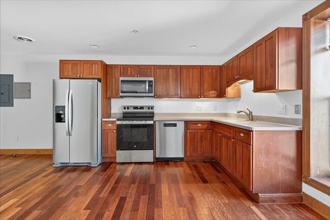 Building Photo - 432 Broadway