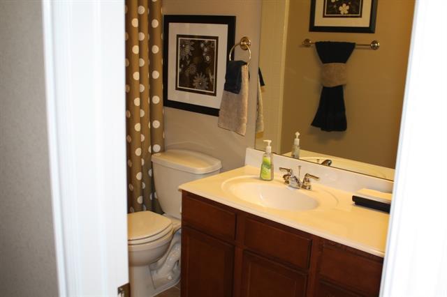 Building Photo - 2777 Cresent Lake Dr