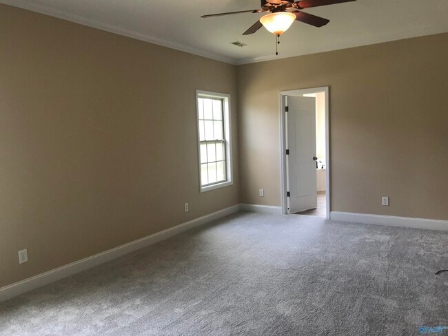 Building Photo - 178 Sarah Jane Dr