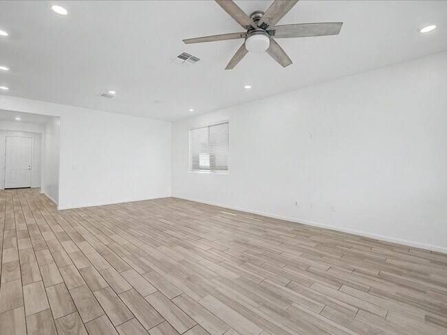 Building Photo - Spacious 4-Bedroom Home in Rocking K with Modern Finishes & Resort-Style Community Amenities!