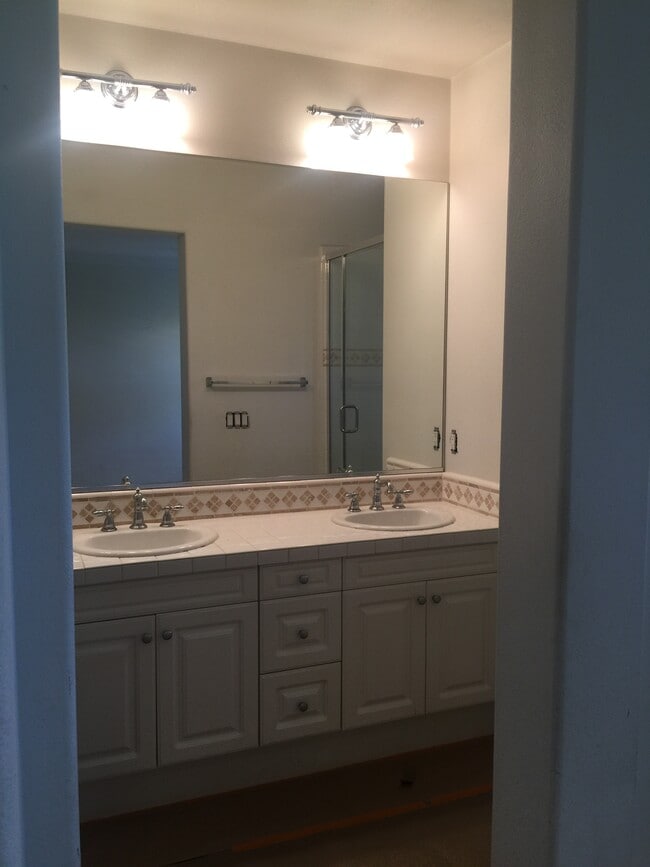 Building Photo - 1317 Corte Alemano