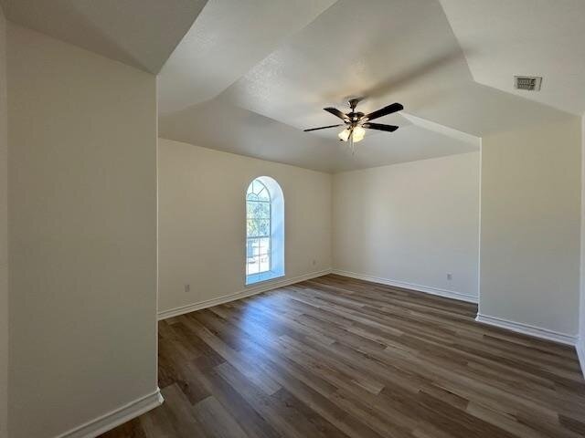Building Photo - 1000 Ranchway Dr