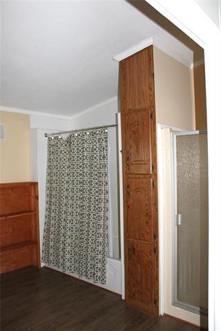 Building Photo - 8644 Dustin Dr