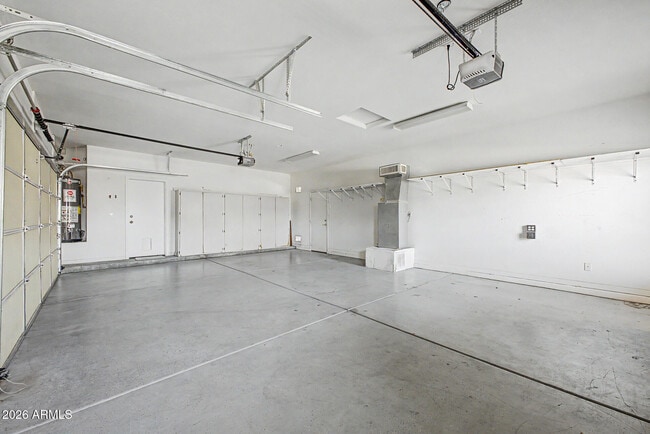 Building Photo - 6602 W Andrea Dr