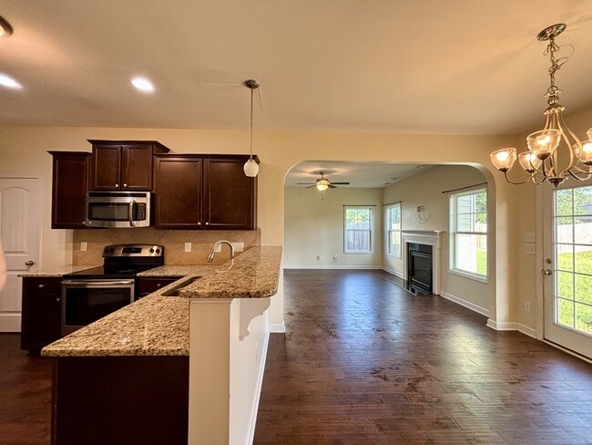 Building Photo - 5407 Nessee St