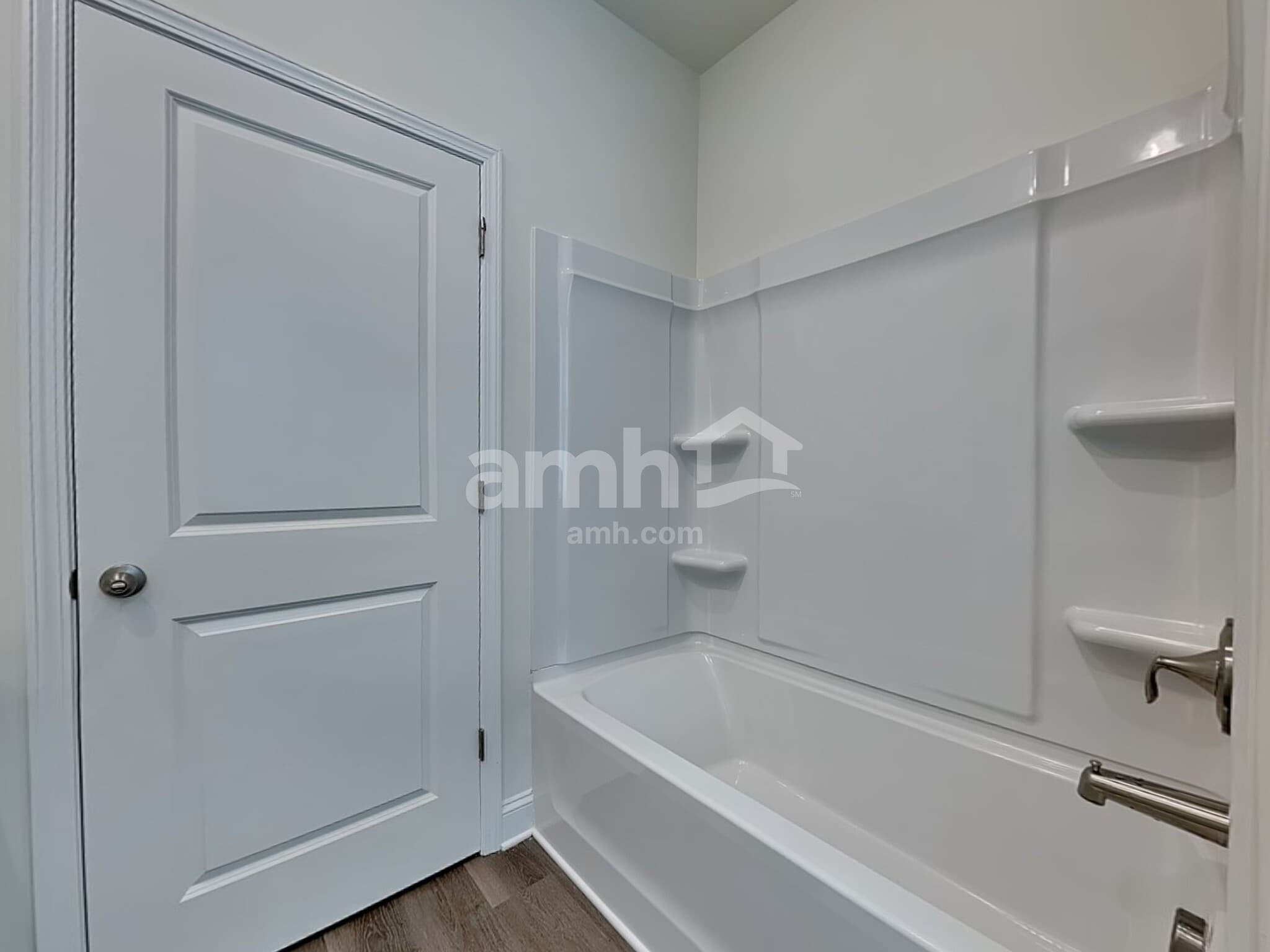 Building Photo - 3527 Lincoln Hts Ln