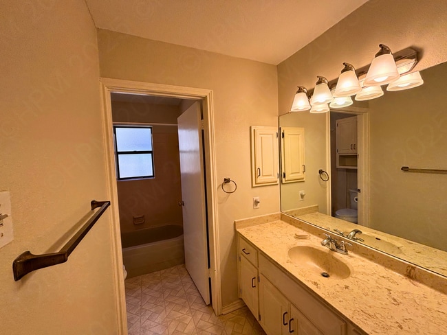 Building Photo - 514 Fossel Pass St