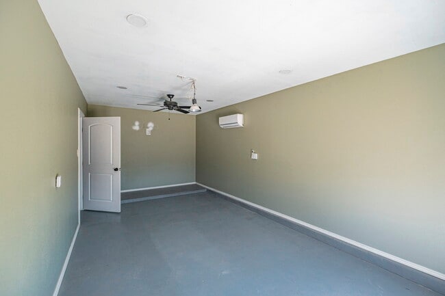 Building Photo - 2903 Savoy Pl