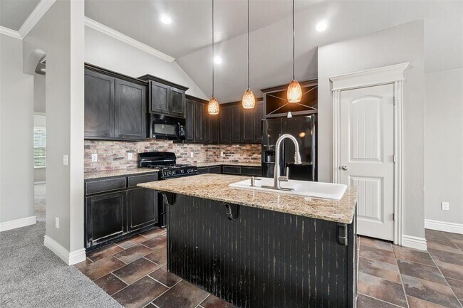 Building Photo - 4925 NW 164th Terrace