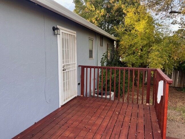 Building Photo - 3 Bedroom w/ Bonus Room on Westside Redding