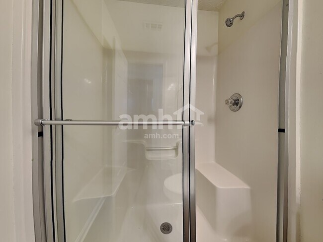 Building Photo - 78 Red Maple Way