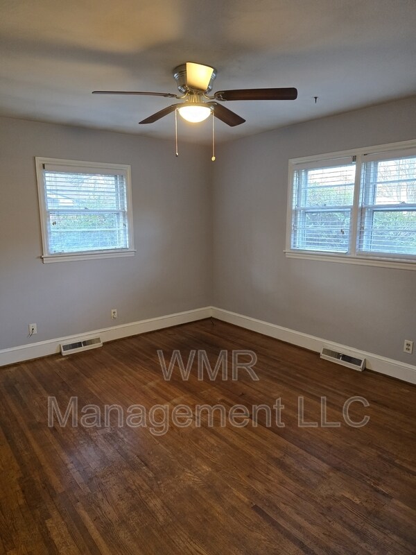 Building Photo - 4120 Leeds Dr