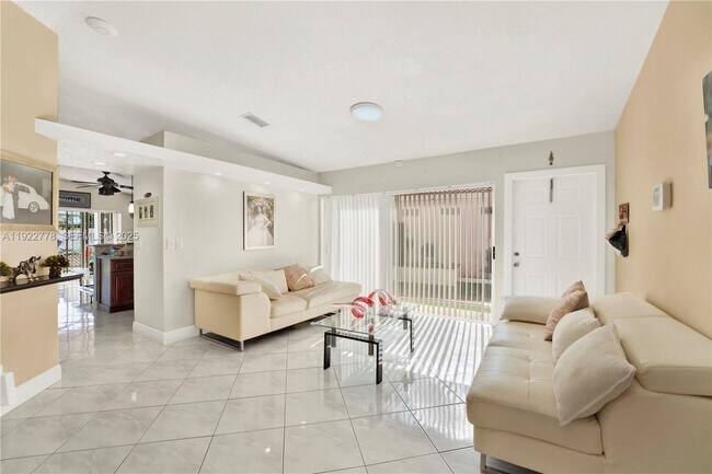 Building Photo - 17101 SW 142nd Pl