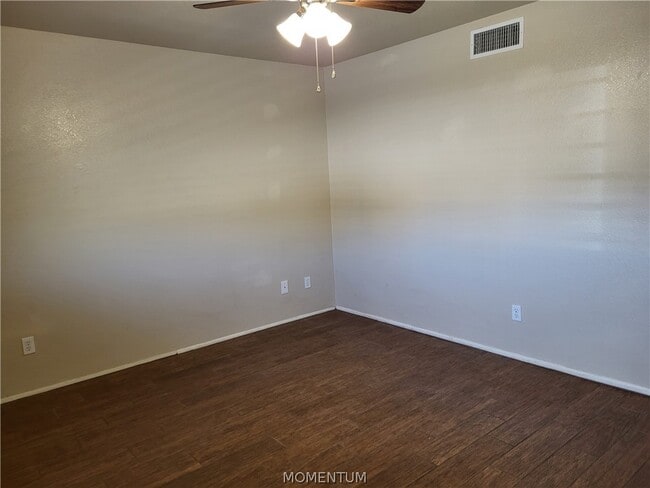 Building Photo - 454 Riverfront Dr