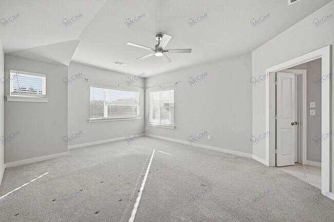 Building Photo - 358 Oakbend Dr