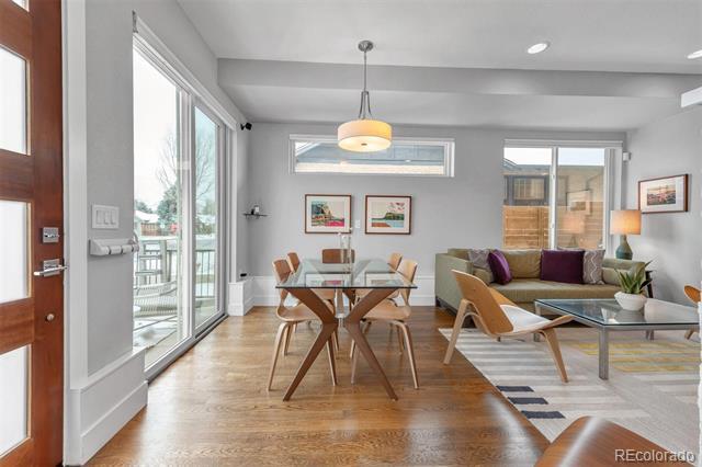 Building Photo - 556 Madison St