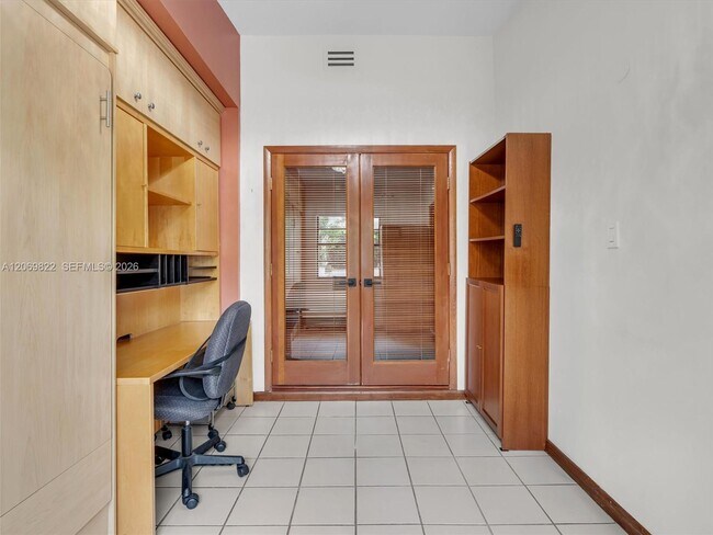 Building Photo - 7457 SW 112th Pl