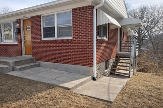 Building Photo - Park Drive Duplex