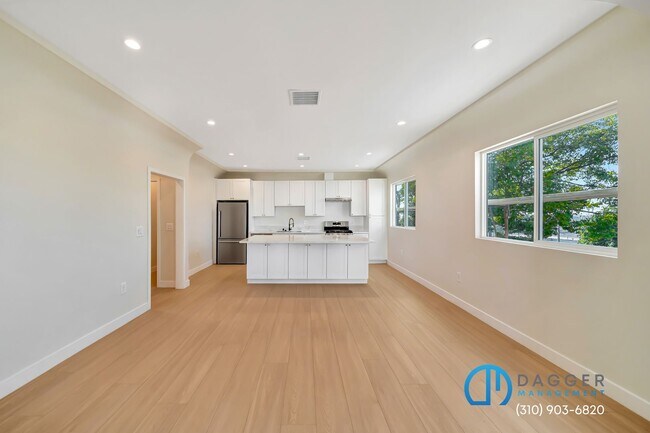 Building Photo - 2800 Winter St