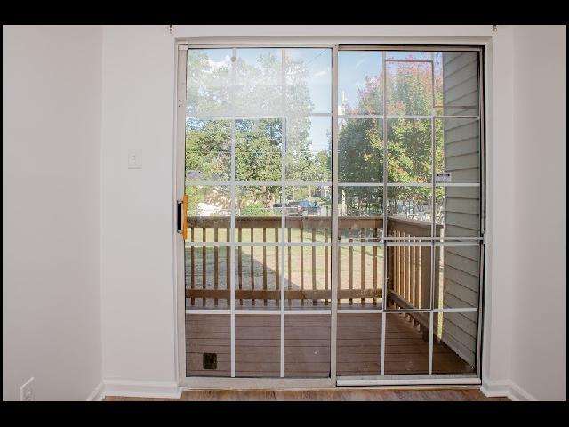 Building Photo - 721 S Valentine St