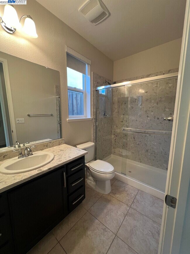 Building Photo - 1695 N Terracina Dr