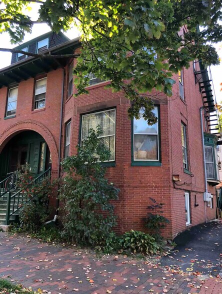 Building Photo - 280 State St