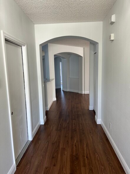 Building Photo - 3556 Mount Carmel Ln