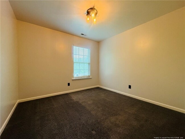 Building Photo - 69 River Oak St