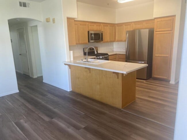 Building Photo - 310 W McCoy Ln