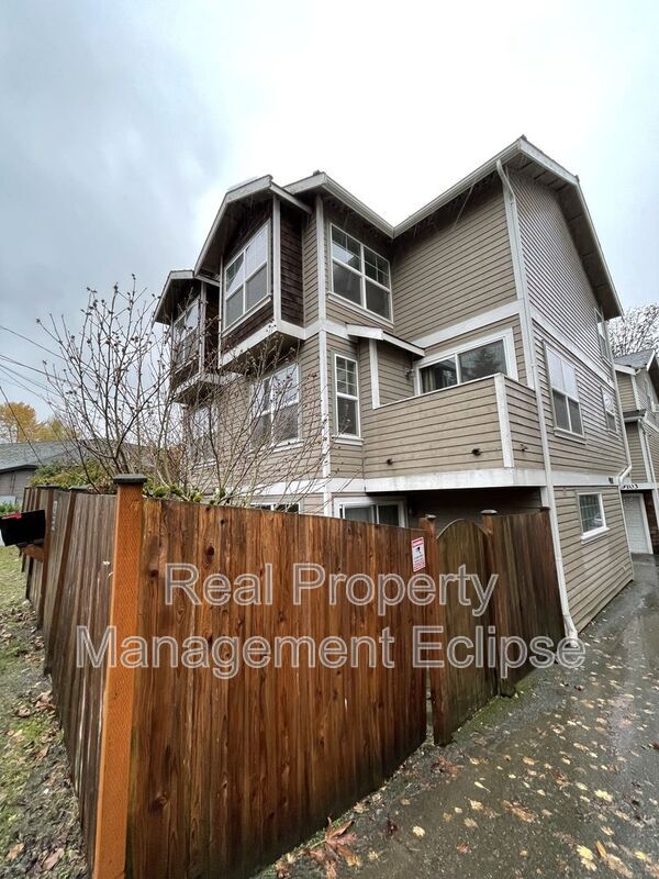 Building Photo - 9101 23rd Ave NE
