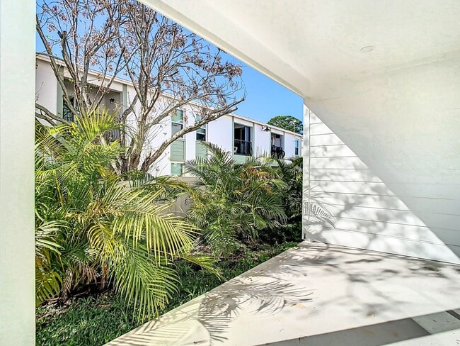 Building Photo - Malena Park - Brand New Constructed Townho...