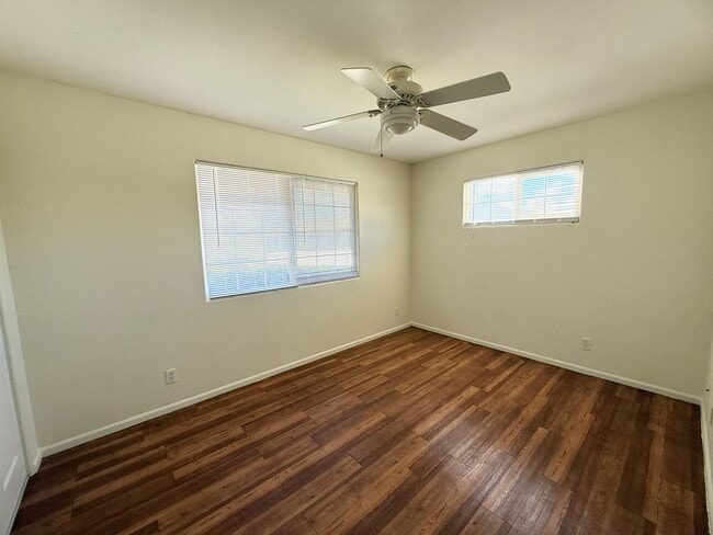 Building Photo - 2 Bedroom / 1 Bathroom Cottage in Pukalani!