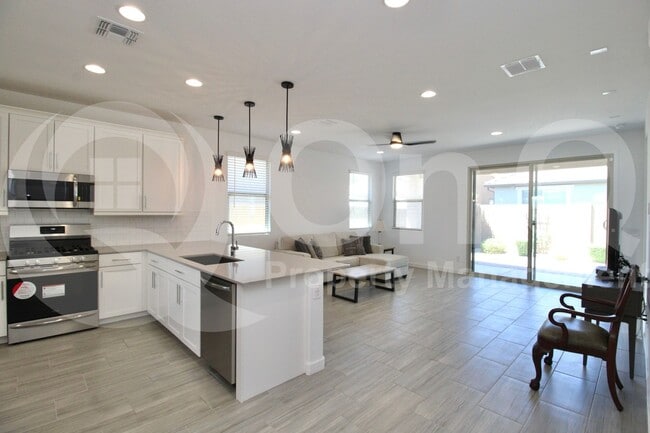 Building Photo - 8908 W Bethany Heights Dr